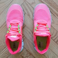 Оригинални дамски маратонки Nike Free Run, снимка 6 - Маратонки - 45265937