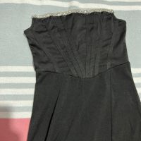 Черна елегантна рокля, снимка 2 - Рокли - 45677944