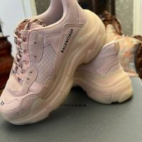 Balenciaga, снимка 2 - Маратонки - 45876359