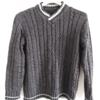Нов мъжки пуловер едра плетка S размер, снимка 1 - Пуловери - 44973840