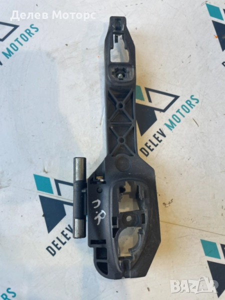 Основа за дръжка от предна дясна врата от Hyundai I10 (ia) 1.0I, 67 ph, 5 speed, engine G3LA, 2016г., снимка 1