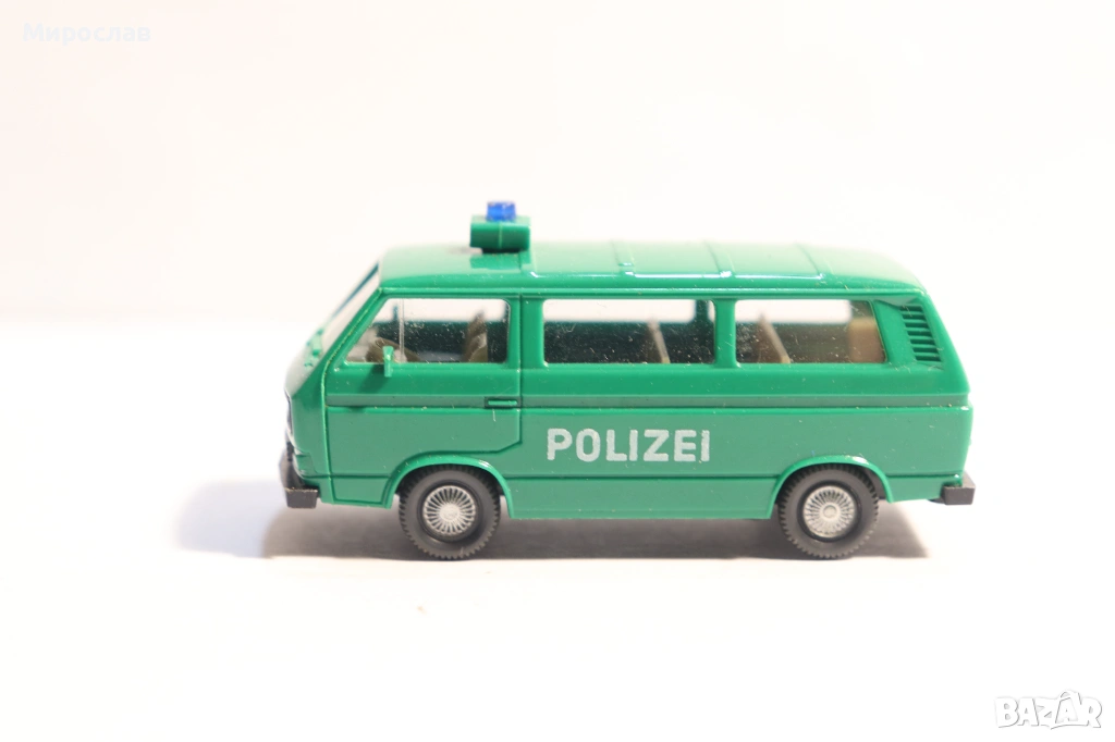 WIKING H0 1/87 VW POLICE ПОЛИЦИЯ КОЛИЧКА КАМИОН МОДЕЛ, снимка 1