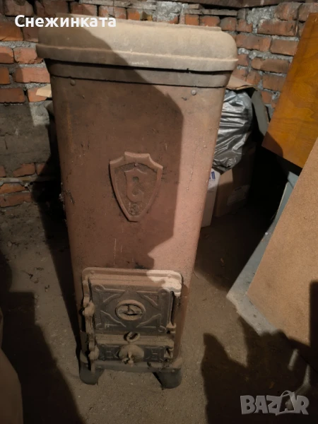 Продавам печка на дърва-голяма, снимка 1