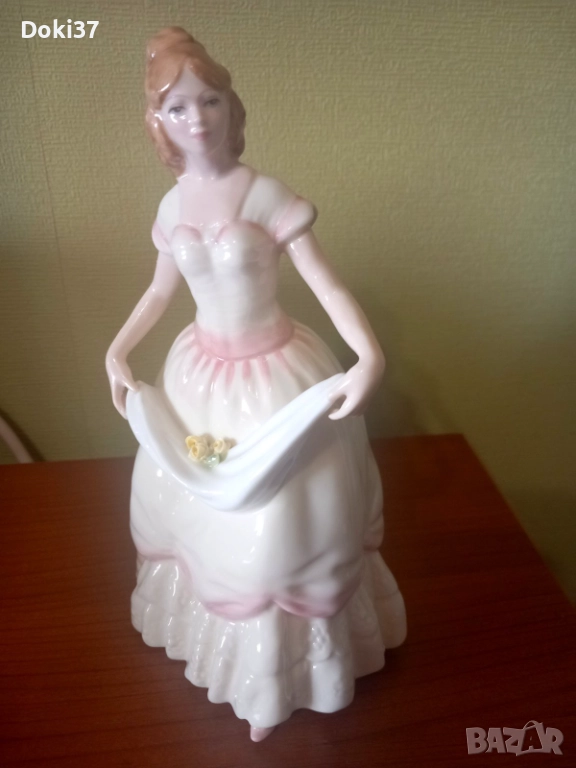 Порцеланова кукла ROYAL DOULTON , снимка 1