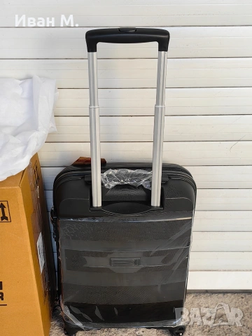 Чисто нов куфар American Tourister 55x40x20 см , снимка 7 - Куфари - 53072185