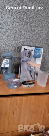 Уред за вертикално гладене със пара