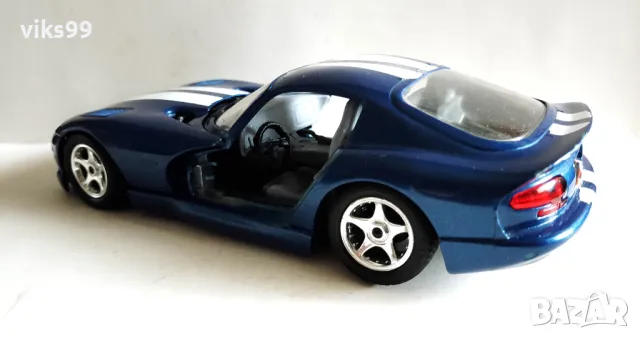 Dodge Viper GTS Coupe Bburago MADE IN ITALY 1:24, снимка 3 - Колекции - 47879529