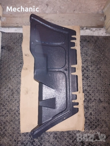 Кора под двигателя за Audi A3 8L, снимка 2 - Части - 51942192