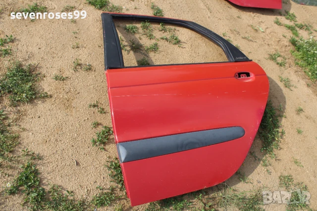 Врата задна лява Рено Меган Сценик Renault Megane Scenic