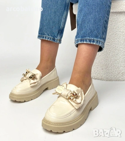 Дамски бежови мокасини с декорация Isabella