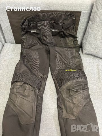 Мото панталон протектори и кожа, снимка 1 - Аксесоари и консумативи - 45175165