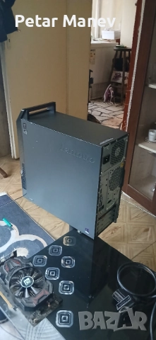 Компютър много запазен , снимка 3 - Работни компютри - 52321243