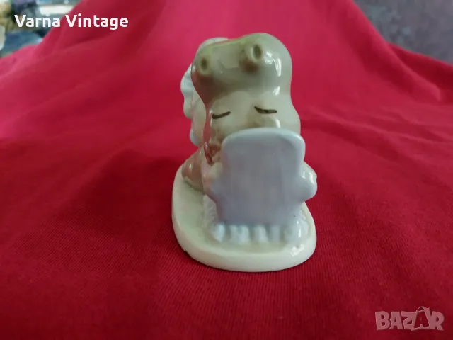 Порцеланова статуетка Хипопотам, снимка 5 - Колекции - 49297068