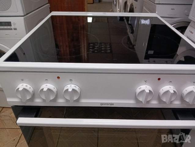 Като нова свободно стояща печка с керамичен плот Gorenje с 2 години Гаранция!, снимка 6 - Печки, фурни - 53895228