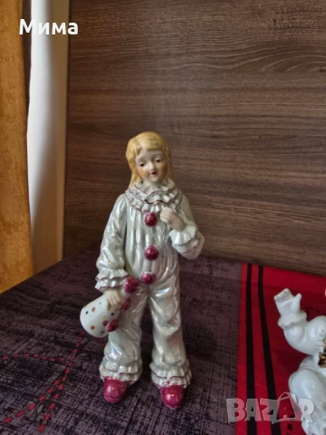 Порцеланова фигура на момиче клоун, снимка 7 - Статуетки - 51879000