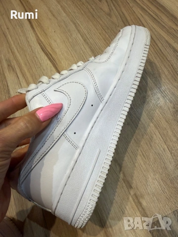 Оригинални бели кецове Nike Air Force 1  ! 39 н , снимка 5 - Детски маратонки - 52179837