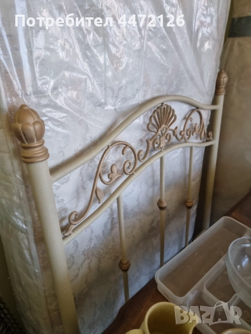 Единично легло с матрак