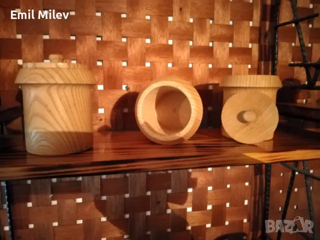 Метална етажерка с дървени полици с дървени и керамични аксесоари, снимка 5 - Декорация за дома - 50424750