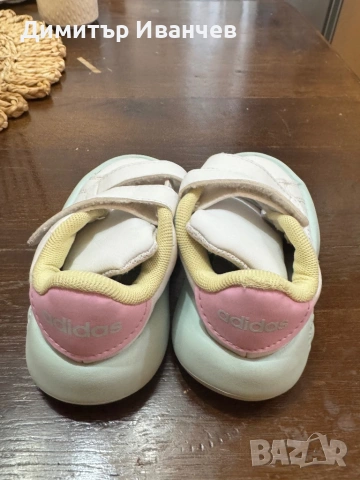 Маратонки, снимка 3 - Детски маратонки - 54056315