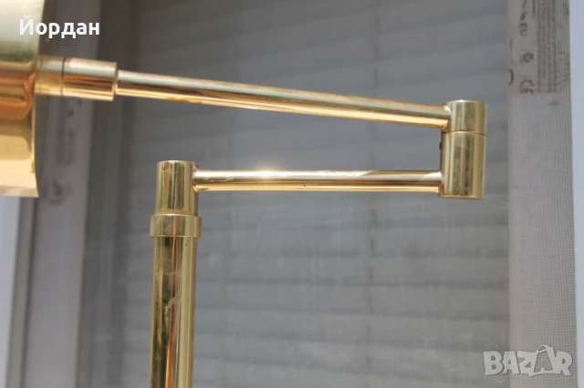 Масивна месингова настолна лампа ''Bancamp'', снимка 7 - Настолни лампи - 51170873