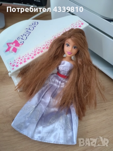 кукла с дълга гъста коса и пиано , снимка 2 - Кукли - 52534642