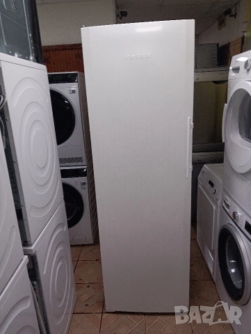 Огромен вертикален фризер Liebherr с 8 чекмеджета и две години гаранция!