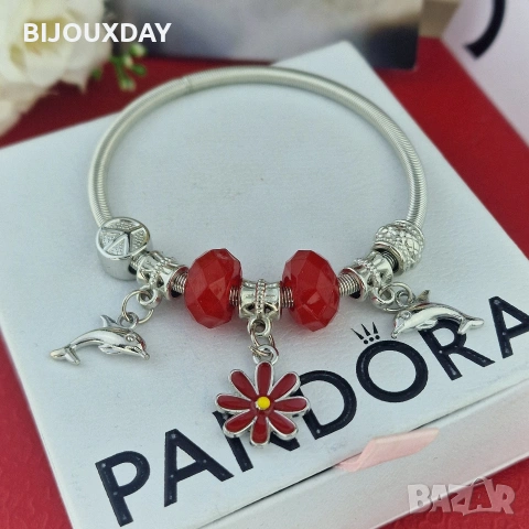 дамска гривна с червено цвете маргаритка от медицинска стомана