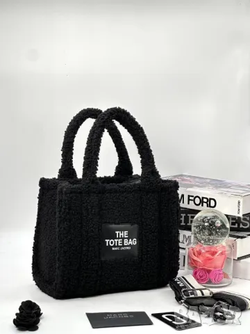 дамски пухени чанти the tote bag marc jacobs , снимка 1 - Чанти - 48619446