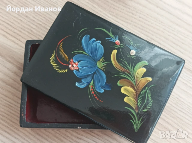 Старинна руска кутия за бижута , снимка 2 - Други ценни предмети - 53807323