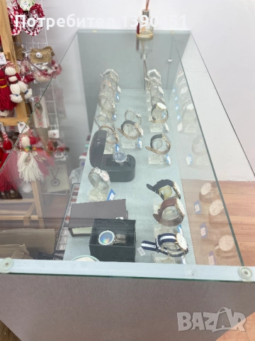 Стъклени витрини за часовници и бижута и въртяща се витрина, снимка 6 - Стелажи и щандове - 52296411