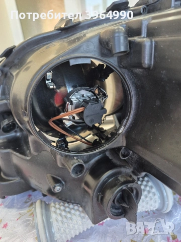 Кристален Оригинален Неразличим от нов десен фар HELLA за Мерцедес МЛ164 Н7 , снимка 4 - Части - 53684146