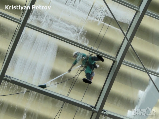 ПОЧИСТВАНЕ НА ПРОЗОРЦИ С ВЪЖЕН ДОСТЪП (АЛПИЙСКИ СПОСОБ), снимка 3 - Други почистващи услуги - 54127049