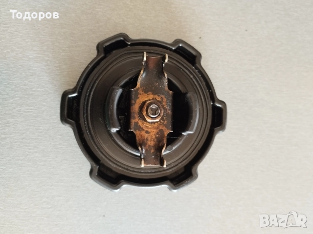 Капачки за Мицубиши , снимка 2 - Части - 51952915