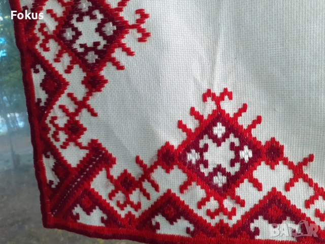 Каре бродерия шевица фолклор, снимка 3 - Антикварни и старинни предмети - 53413077