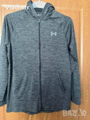 Under Armour, снимка 2 - Спортни дрехи, екипи - 48461846