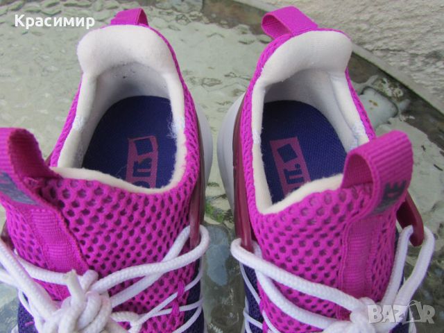 Дамски маратонки Nike Darwin, снимка 11 - Маратонки - 46400907