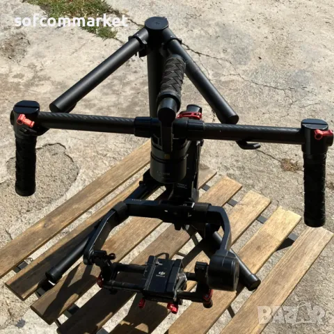 DJI Ronin-M - стабилизатор и държач за камери ( Гимбал), снимка 1 - Чанти, стативи, аксесоари - 47219492