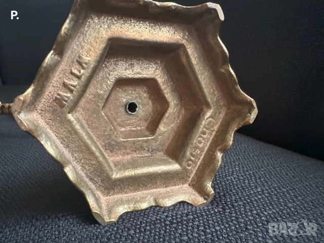 Бронзова менора 35,5 x 33 см., снимка 4 - Антикварни и старинни предмети - 52725426