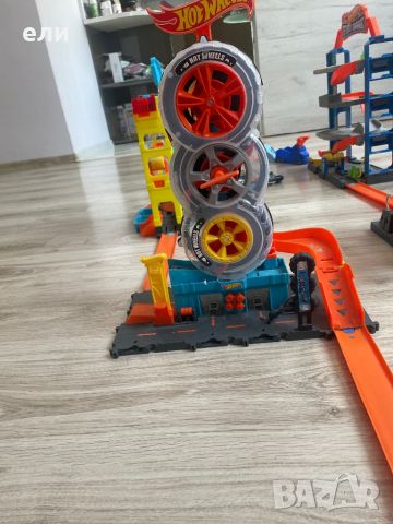 Hot wheels  писти и колички, снимка 8 - Коли, камиони, мотори, писти - 46648459