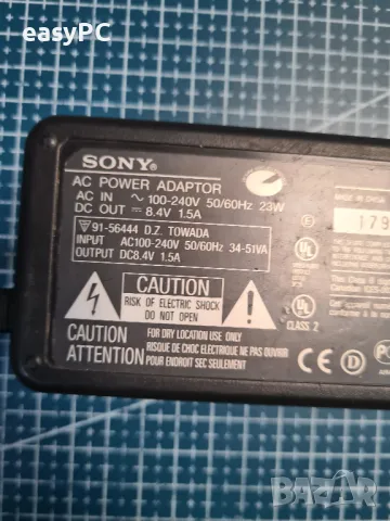 Оригинален захранващ адаптер SONY AC-L10A, снимка 3 - Батерии, зарядни - 47240411