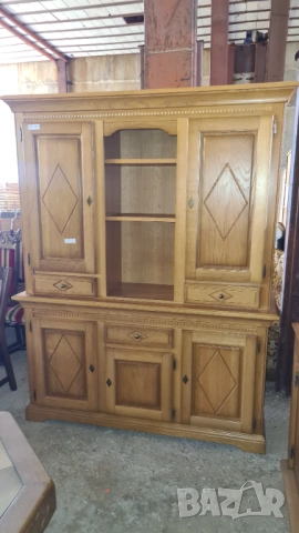 Уникален масивен дъбов бюфет – Елегантност и стил за Вашия дом!, снимка 2 - Бюфети - 54202993