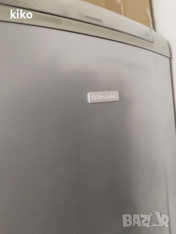 Комбиниран хладилник с фризер Electrolux, снимка 5 - Хладилници - 45303123