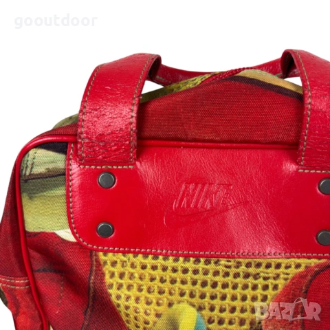 Nike Haute Shoe Print Club Bag, снимка 6 - Чанти - 53777905