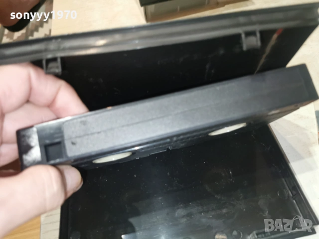 ЛЮБОВНИ КВАРТИРИ-ORIGINAL VHS VIDEO TAPE 1602260822LCHERY1, снимка 9 - Други жанрове - 53490614