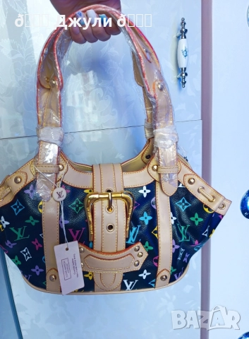 Дамска чанта Louis Vuitton 💯% Оригинал, снимка 4 - Чанти - 51851945