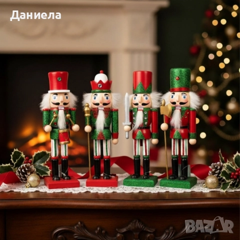 Коледна дървена фигурка Лешникотрошач – Перфектния вълшебен декор, снимка 4 - Декорация за дома - 52477792