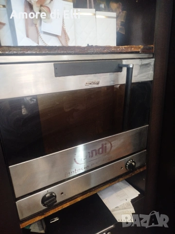 Професионален италиански конвектомат SMEG (Bindi) – 4 тави, инокс, снимка 2 - Обзавеждане за заведение - 53940148
