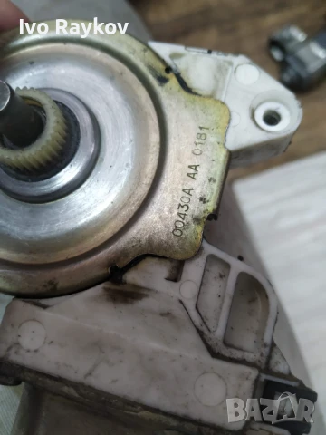 Преден , ляв и десен стъклоповдигач  за FORD Focus 1, снимка 9 - Части - 51232193