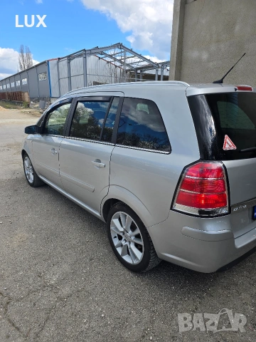 Opel Zafira 1.9 CDTI, снимка 4 - Автомобили и джипове - 54247062