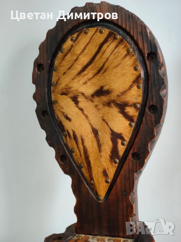 Испански рустикален или " бруталистически "стол с три крака , снимка 8 - Антикварни и старинни предмети - 53718333